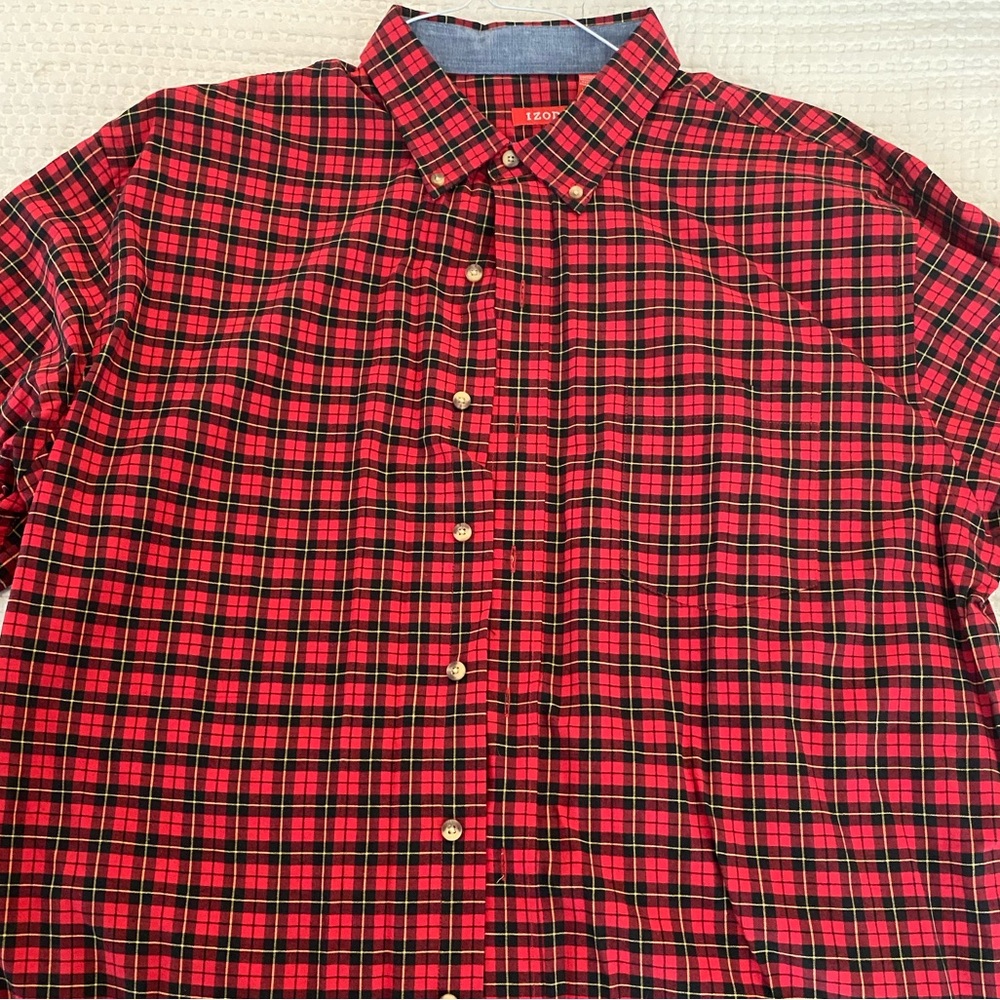 Izod Men’s “Heritage Tartan” button down